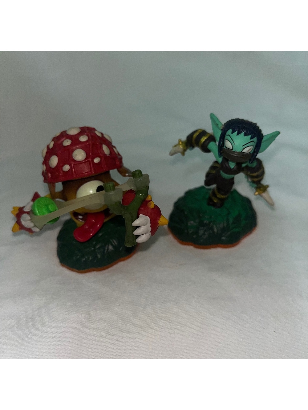 Skylanders Giants Figures Lot - Shroomboom & Stealth Elf